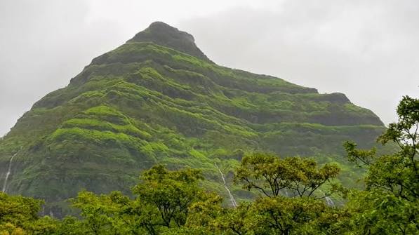 Kokandiva Fort Trek